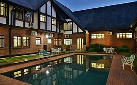 Cresta Churchill Hotel